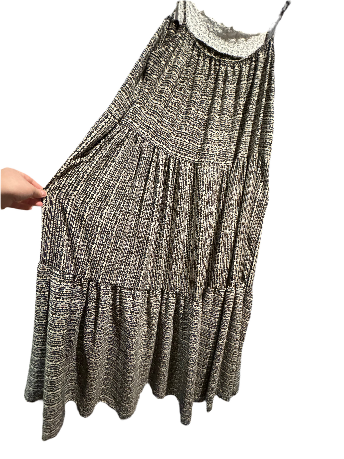 Flower and Lace Tiered Flowy Maxi Dress - small