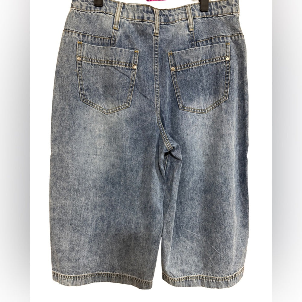 Easel Long Jean Shorts -women's large