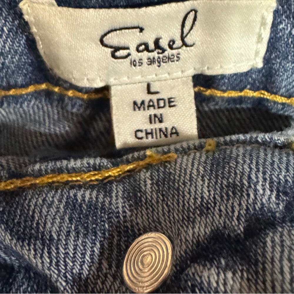 Easel Long Jean Shorts -women's large