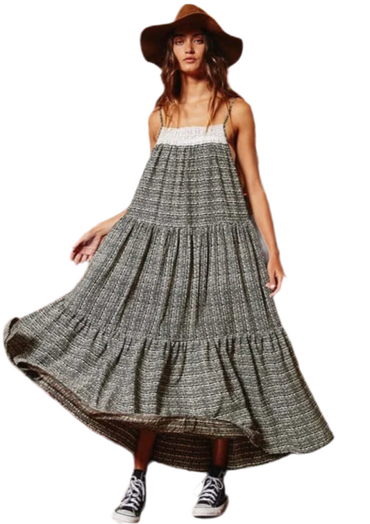 Flower and Lace Tiered Flowy Maxi Dress - small