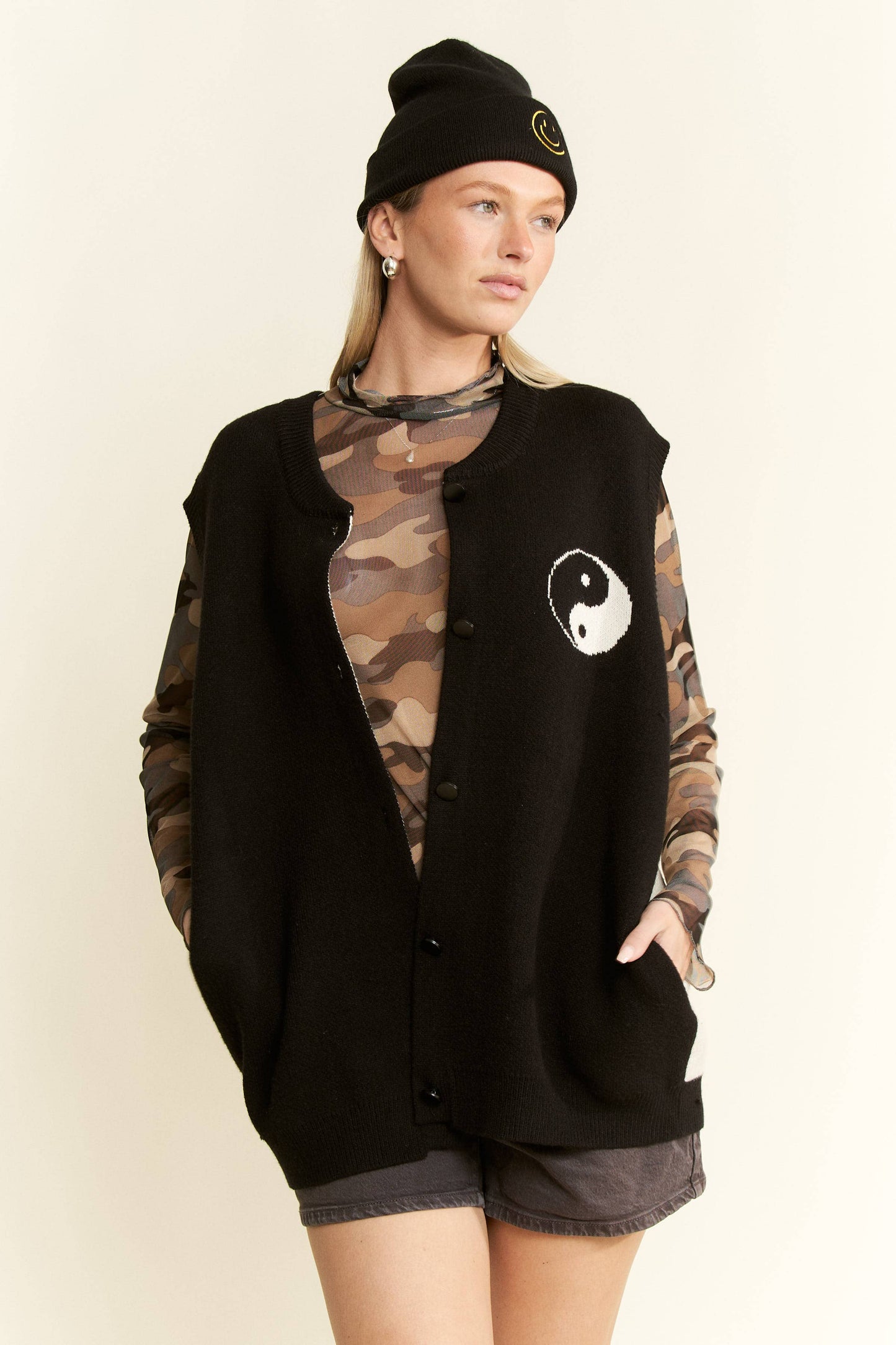 YIN YANG SWEATER VEST