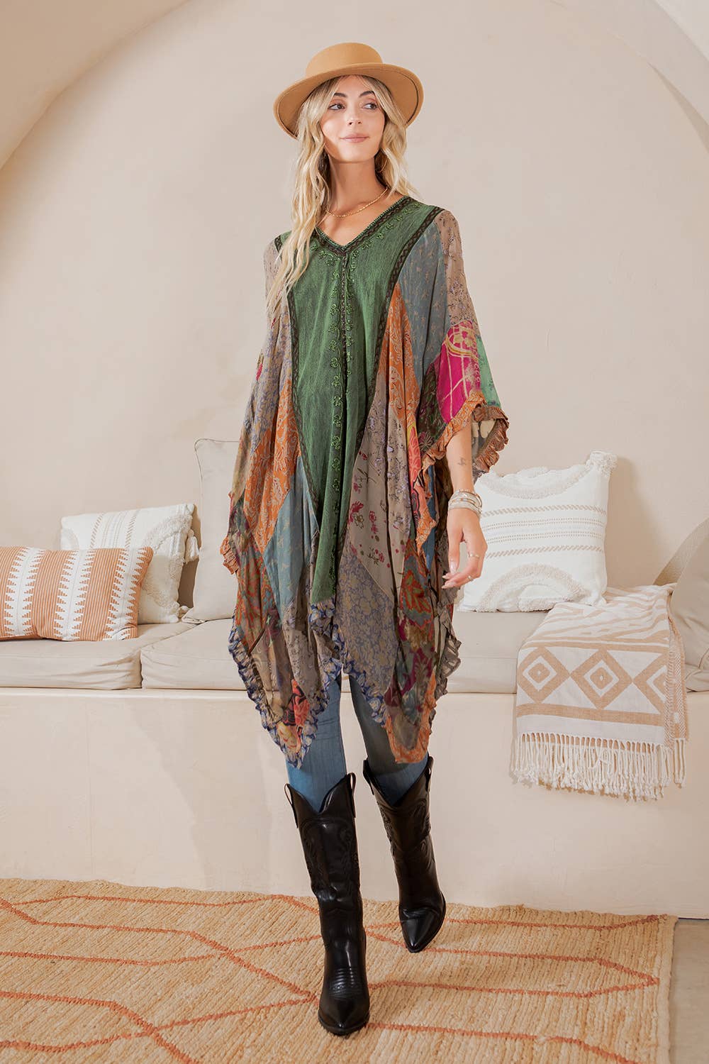 Natural Bohemian : Embroidered Colorblocked Shrug