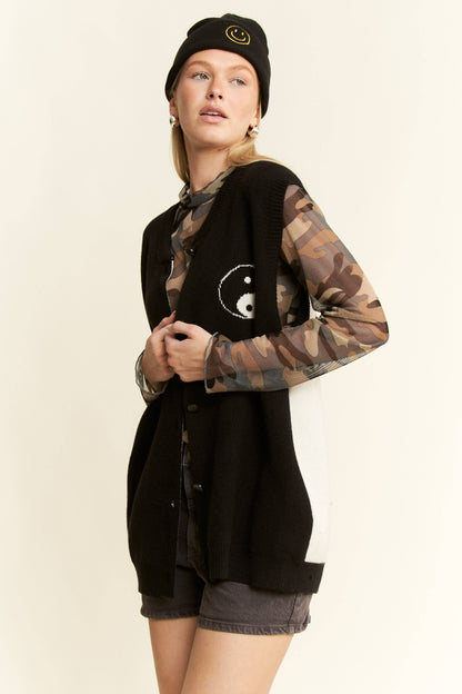 YIN YANG SWEATER VEST