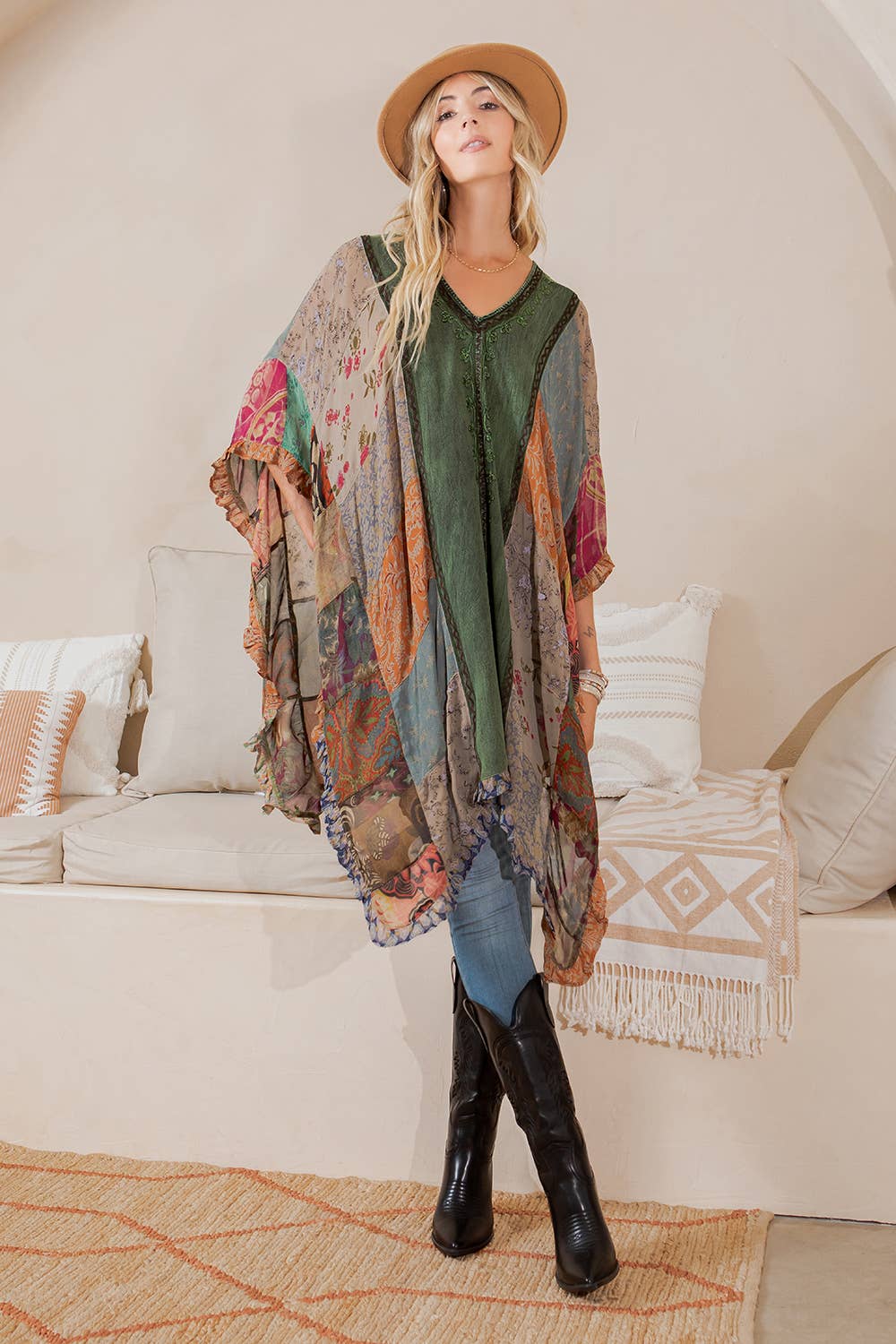 Natural Bohemian : Embroidered Colorblocked Shrug