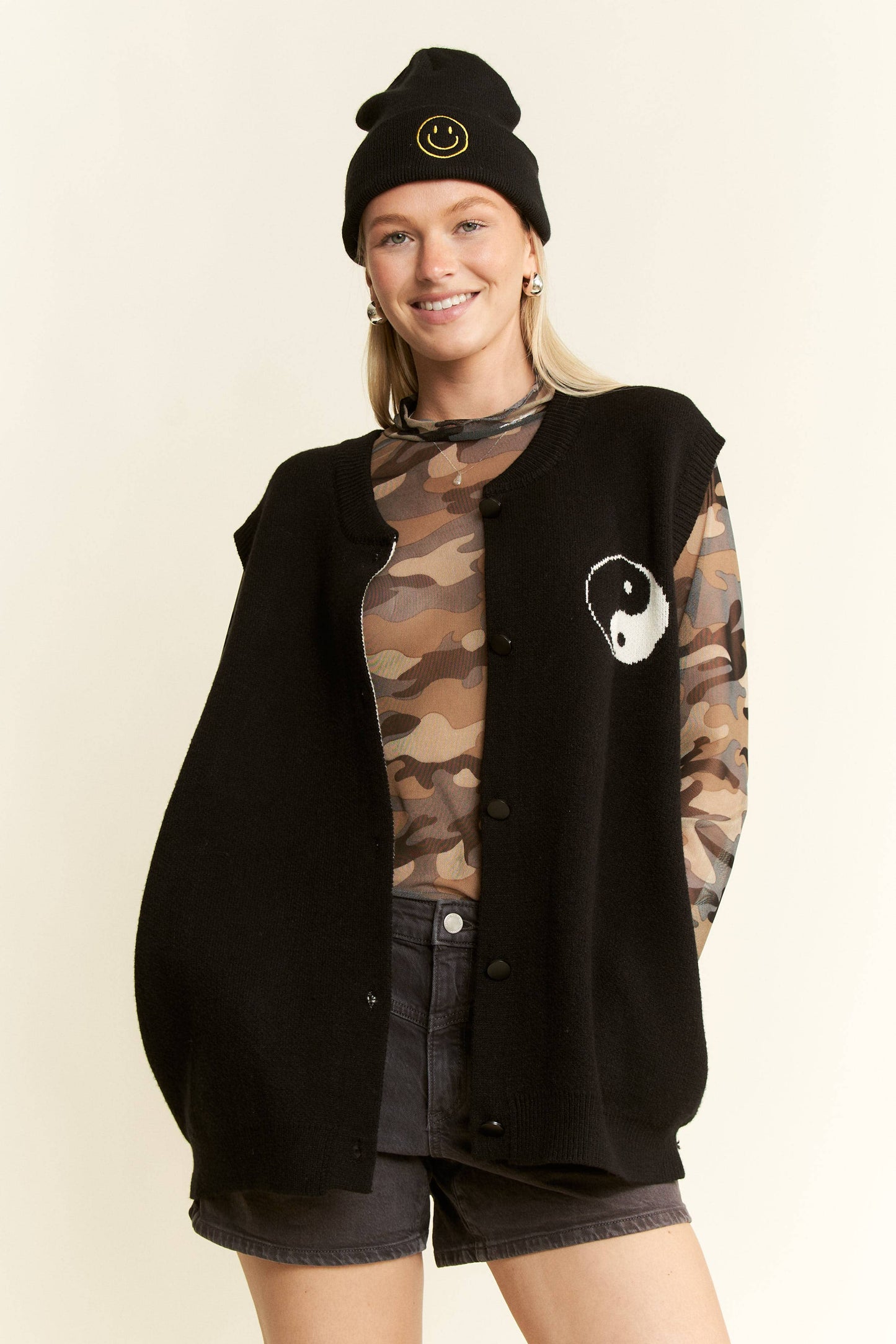 YIN YANG SWEATER VEST