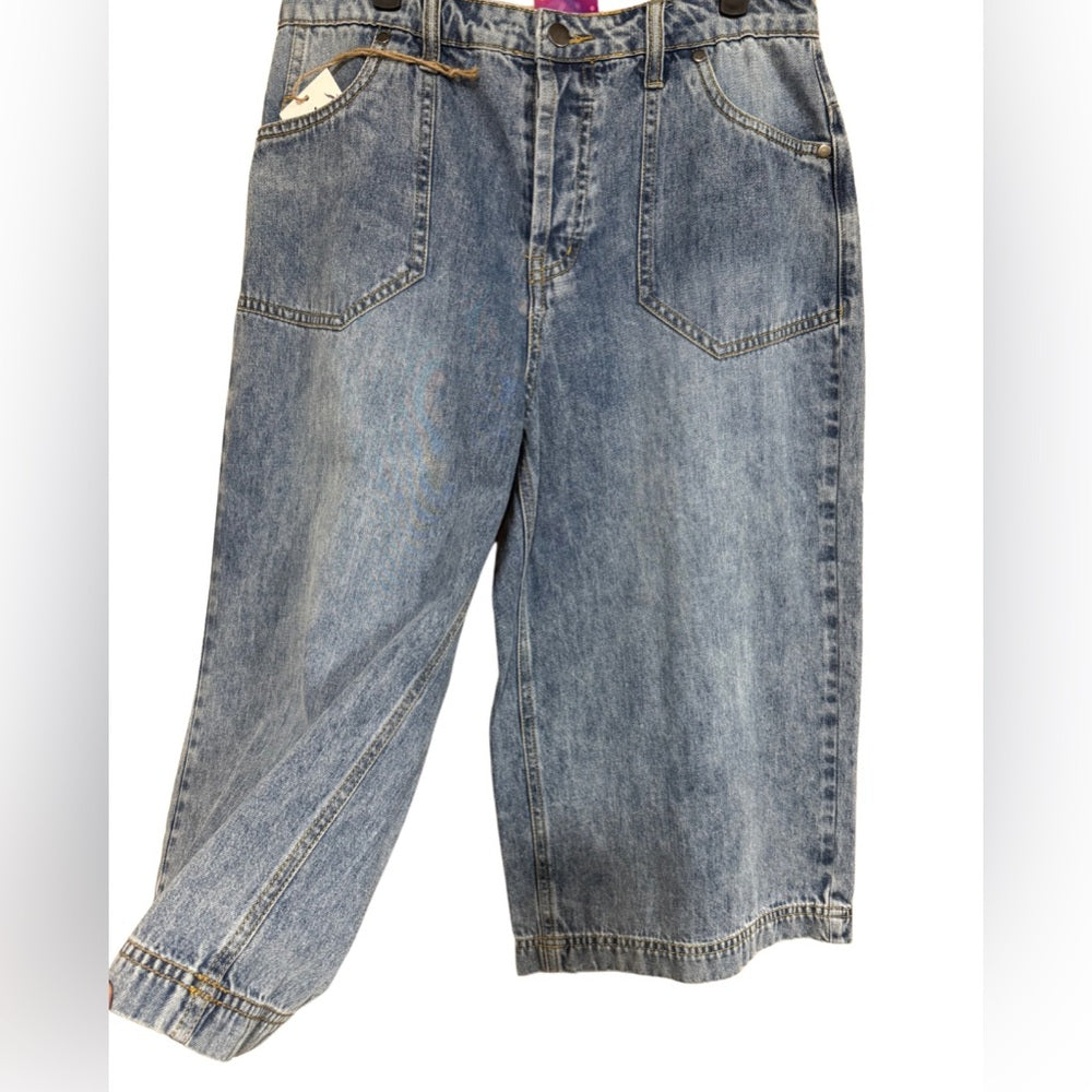 Easel Long Jean Shorts -women's large