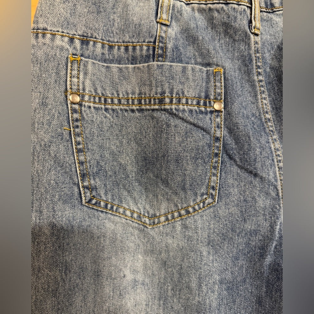 Easel Long Jean Shorts -women's large